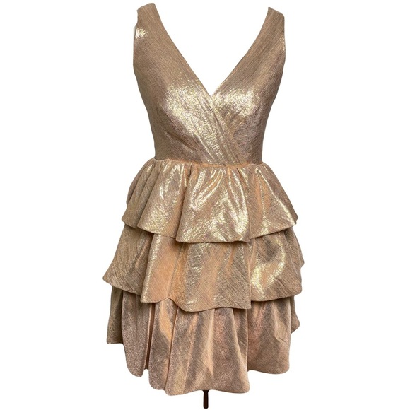 Mark & James by Badgley Mischka Gold Metallic Silk Tiered Cocktail Dress Size 4 - Picture 2 of 15